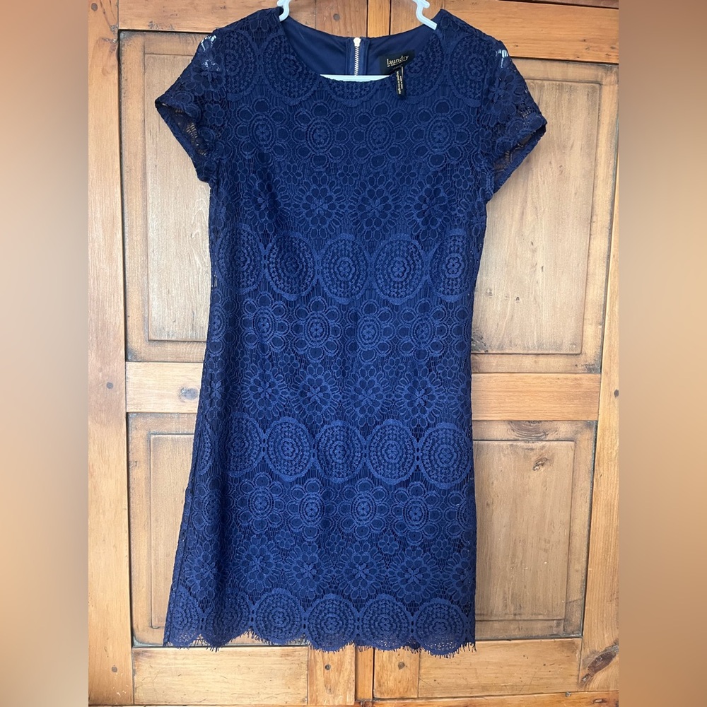 Laundry by Shelli Segal Black Scallop Trim Lace Dress Gold Zipper